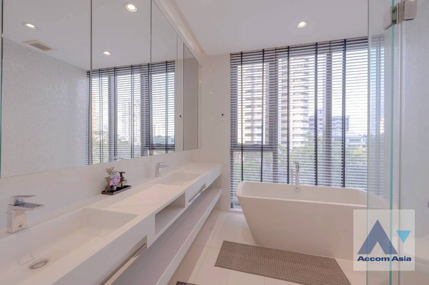 27  2 br Condominium for rent and sale in Sukhumvit ,Bangkok BTS Phrom Phong at Vittorio Sukhumvit 39 AA44335