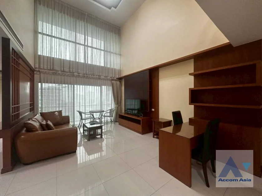  1  3 br Apartment For Rent in Sukhumvit ,Bangkok BTS Ekkamai at Low Rise Residence AA44367