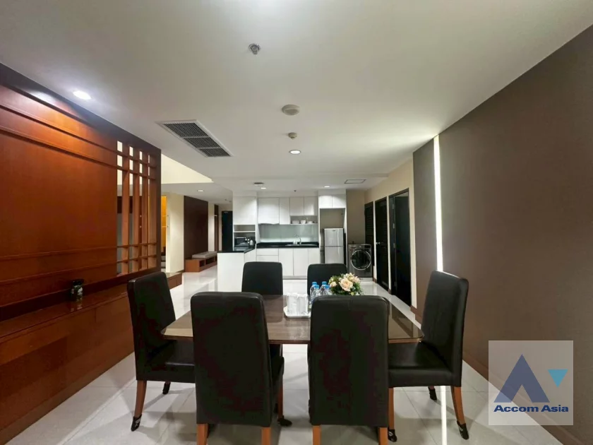 8  3 br Apartment For Rent in Sukhumvit ,Bangkok BTS Ekkamai at Low Rise Residence AA44367