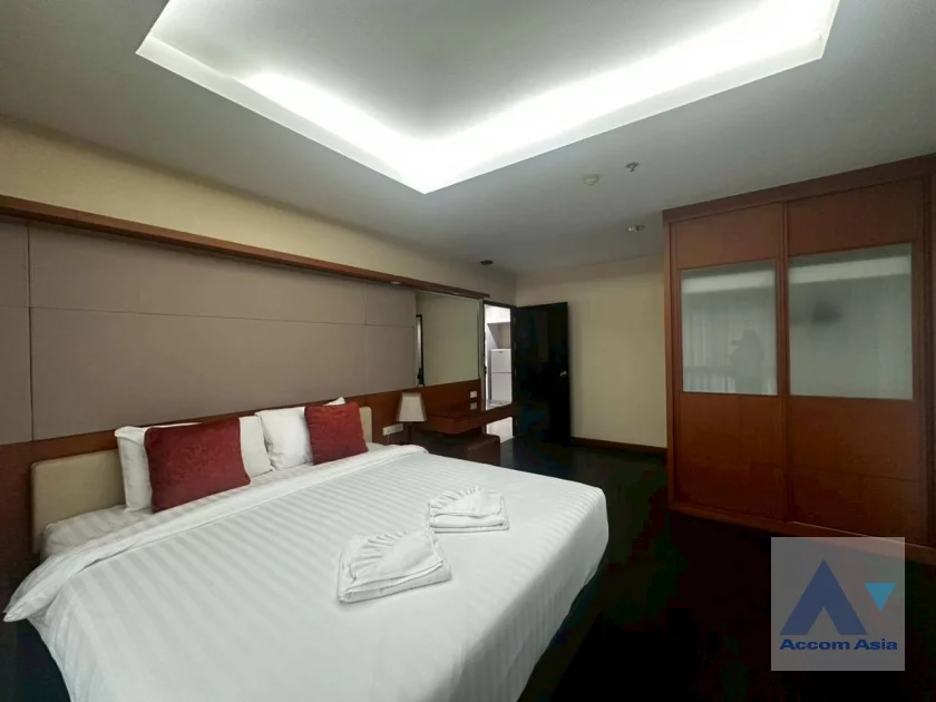 13  3 br Apartment For Rent in Sukhumvit ,Bangkok BTS Ekkamai at Low Rise Residence AA44367