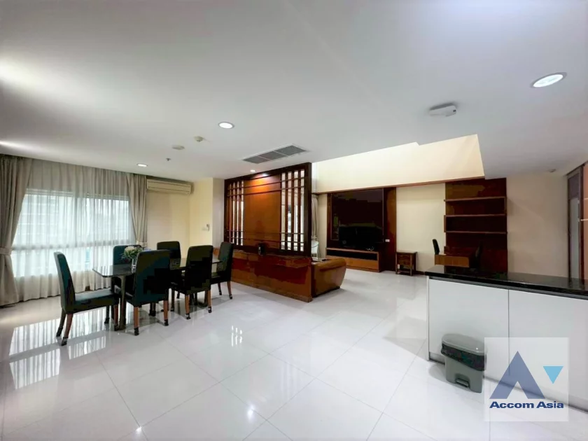  1  3 br Apartment For Rent in Sukhumvit ,Bangkok BTS Ekkamai at Low Rise Residence AA44367
