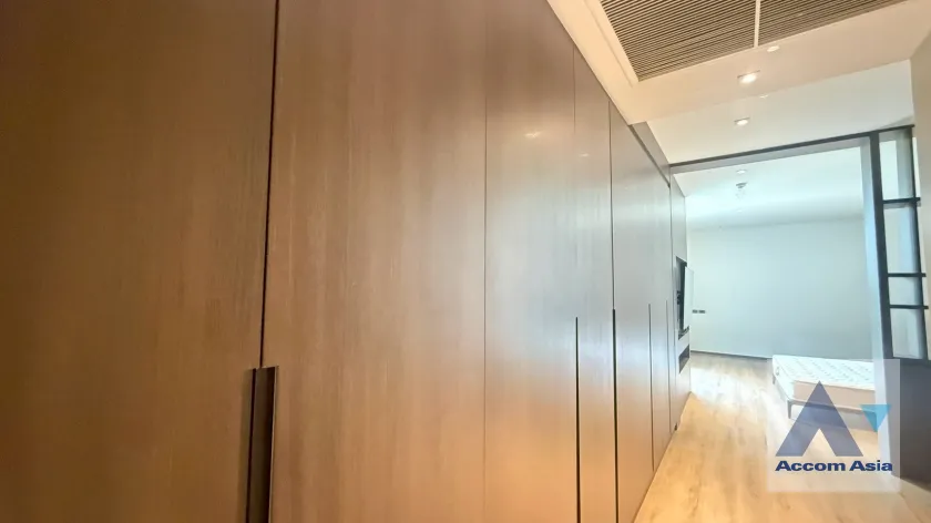 7  3 br Apartment For Rent in Sukhumvit ,Bangkok BTS Phrom Phong at Modern Brand New Apartment AA44583