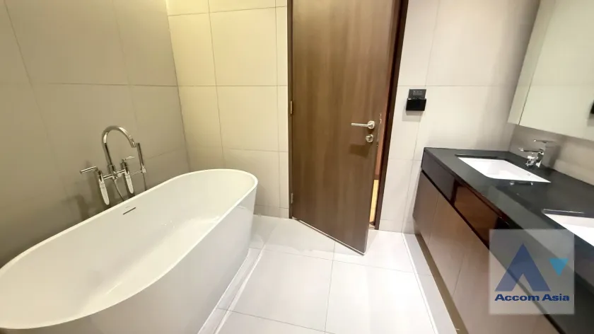 19  3 br Apartment For Rent in Sukhumvit ,Bangkok BTS Phrom Phong at Modern Brand New Apartment AA44583