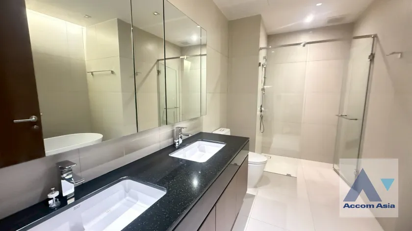 16  3 br Apartment For Rent in Sukhumvit ,Bangkok BTS Phrom Phong at Modern Brand New Apartment AA44583