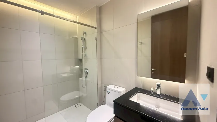 17  3 br Apartment For Rent in Sukhumvit ,Bangkok BTS Phrom Phong at Modern Brand New Apartment AA44583