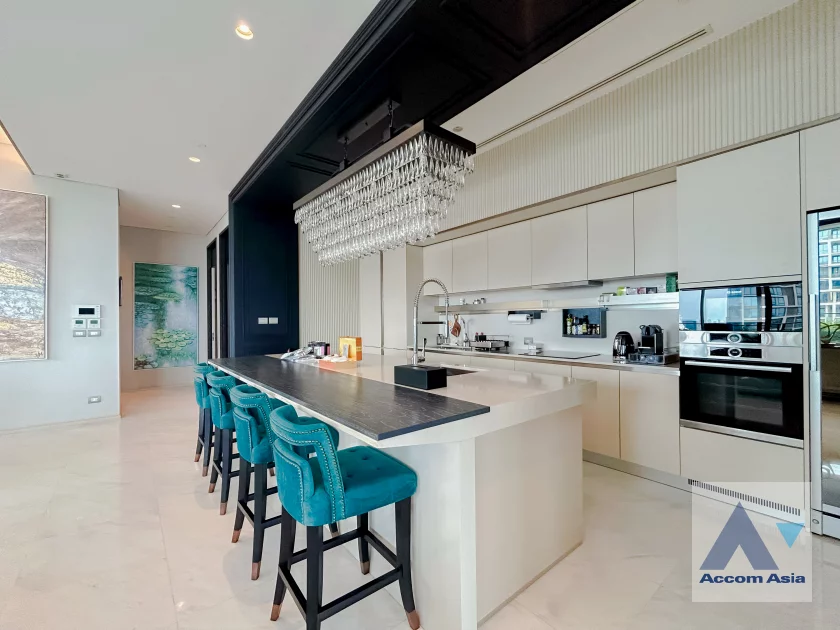 6  3 br Condominium For Sale in Ploenchit ,Bangkok BTS Chitlom at The Residences at Sindhorn Kempinski Hotel Bangkok AA44600