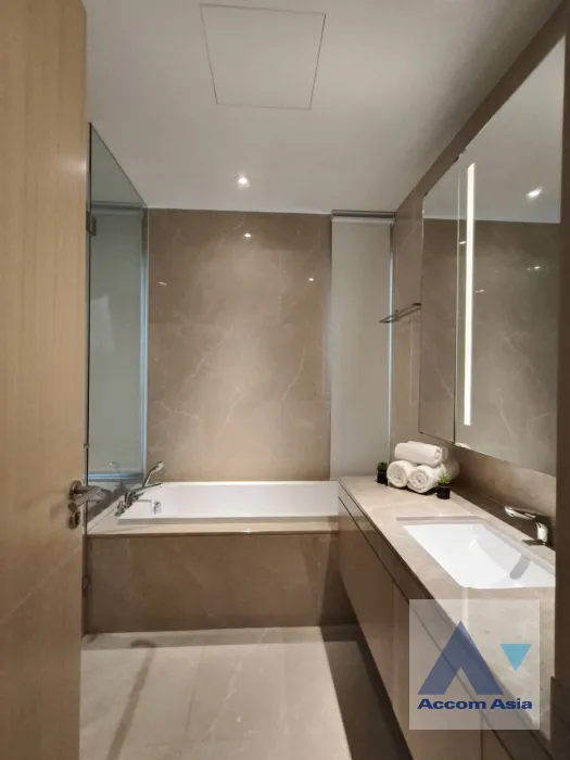 25  2 br Condominium For Rent in Charoen Nakhon ,Bangkok BTS Krung Thon Buri at Magnolias Waterfront Residences AA44657