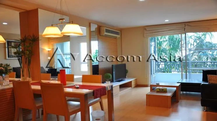 unit 2 Bedrooms  Condominium For Rent in Sukhumvit, Bangkok  near BTS Ekkamai (25902)