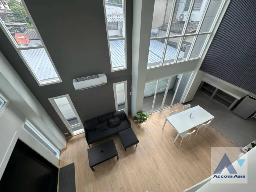 6  3 br Townhouse For Rent in Sukhumvit ,Bangkok BTS Phra khanong AA44795