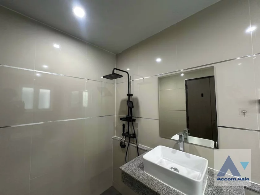 25  3 br Townhouse For Rent in Sukhumvit ,Bangkok BTS Phra khanong AA44795