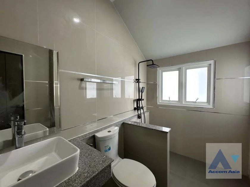 28  3 br Townhouse For Rent in Sukhumvit ,Bangkok BTS Phra khanong AA44795