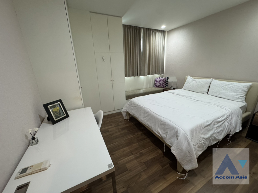 9  2 br Condominium For Rent in Ploenchit ,Bangkok BTS Ratchadamri at The Rajdamri AA44889