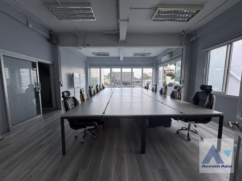 8  8 br House for rent and sale in Sukhumvit ,Bangkok BTS Punnawithi AA45036