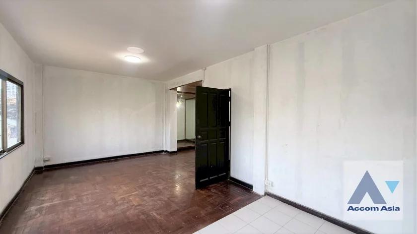 6  5 br Townhouse for rent and sale in Sukhumvit ,Bangkok BTS Phrom Phong AA45071