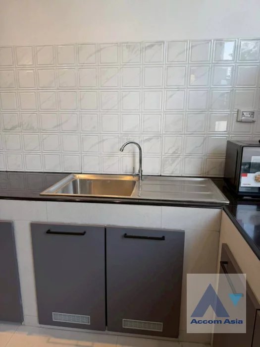 6  3 br Townhouse For Rent in Pattanakarn ,Bangkok BTS On Nut at Areeya Mandarina 77 AA45108