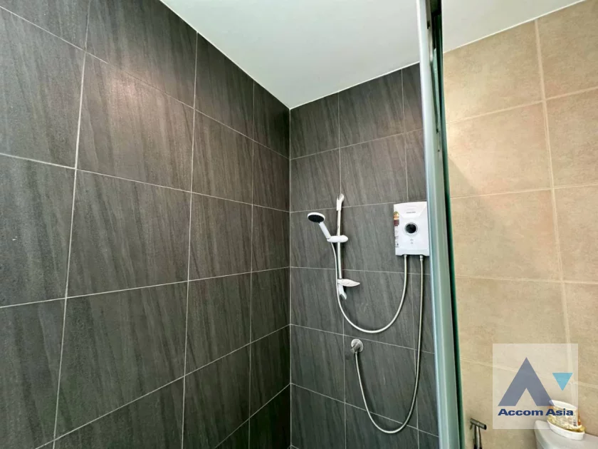 17  3 br Townhouse for rent and sale in Pattanakarn ,Bangkok BTS On Nut at Areeya Mandarina 77 AA45108