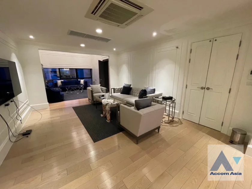 5  3 br Townhouse For Rent in Sukhumvit ,Bangkok BTS Thong Lo AA45115