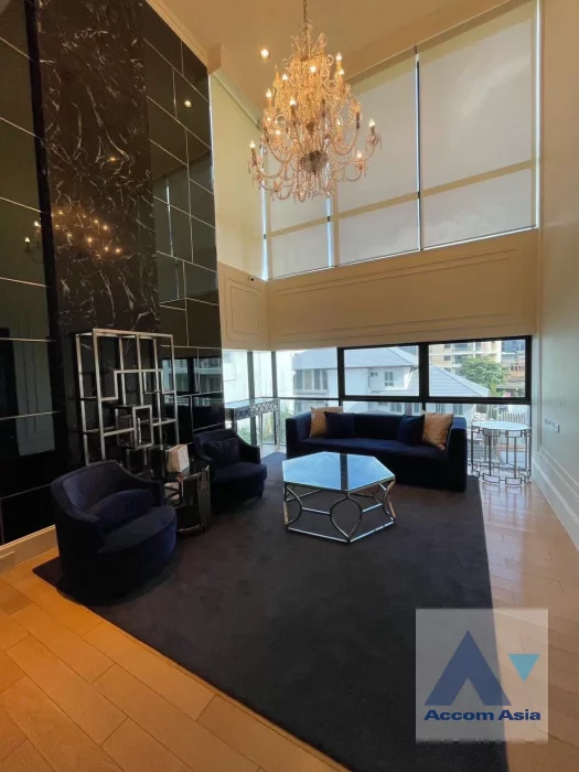  1  3 br Townhouse For Rent in Sukhumvit ,Bangkok BTS Thong Lo AA45115