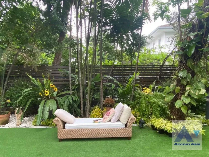unitPrivate Swimming Pool |  4 Bedrooms  House For Sale in Pattanakarn, Bangkok  (AA45146)