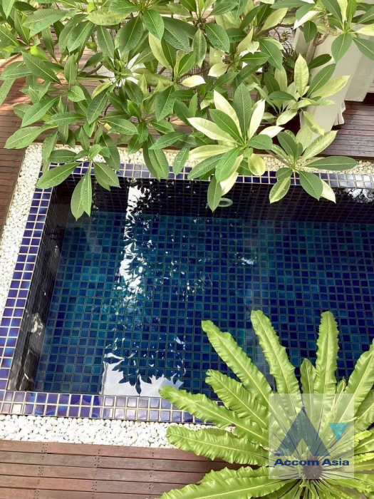 11  4 br House For Sale in  ,Bangkok  at Noble Thara Phatthanakan Village AA45146
