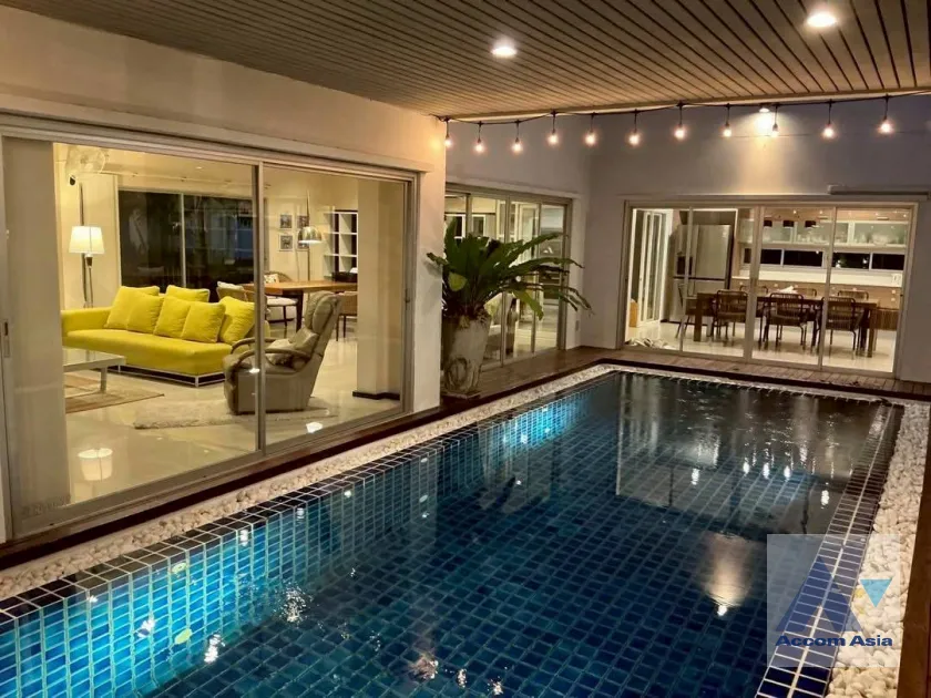 unitPrivate Swimming Pool |  4 Bedrooms  House For Sale in Pattanakarn, Bangkok  (AA45146)