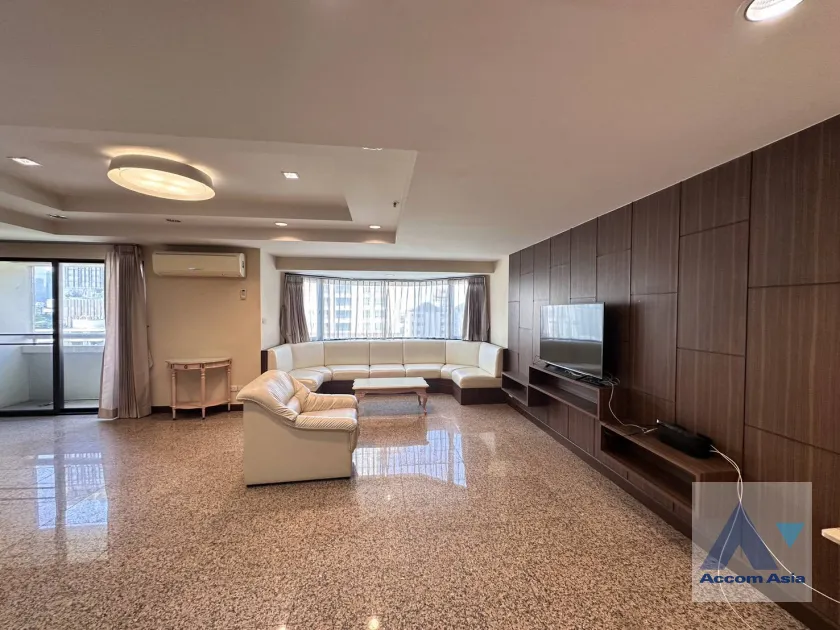 Baan Suanpetch Condominium  3 Bedroom for Rent BTS Phrom Phong in Sukhumvit Bangkok