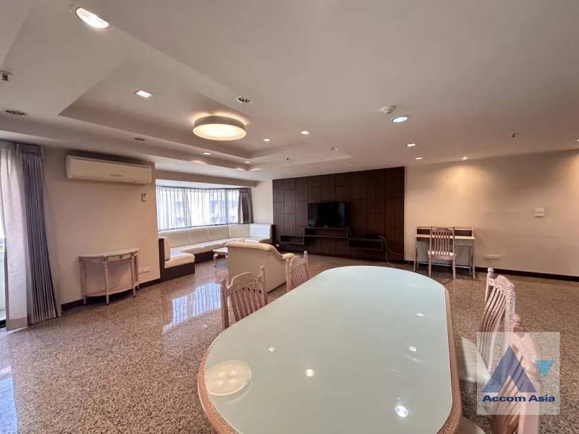unit 3 Bedrooms  Condominium For Rent in Sukhumvit, Bangkok  near BTS Phrom Phong (AA45151)