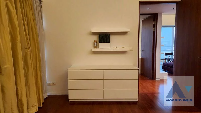 5  2 br Condominium for rent and sale in Ploenchit ,Bangkok BTS Ratchadamri at Hansar Residence AA45172