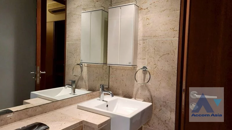 8  2 br Condominium for rent and sale in Ploenchit ,Bangkok BTS Ratchadamri at Hansar Residence AA45172