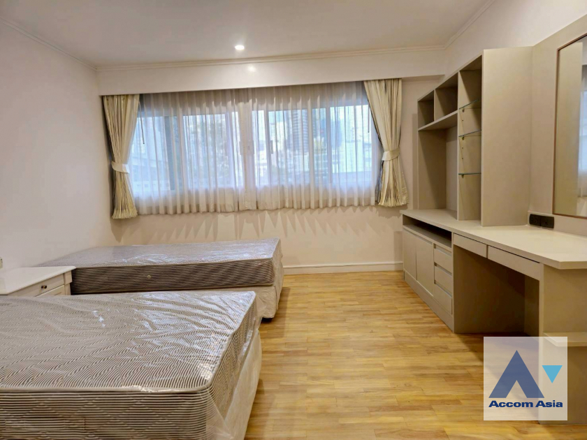 5  3 br Apartment For Rent in Sukhumvit ,Bangkok BTS Asok - MRT Sukhumvit at A Classic Style AA45191
