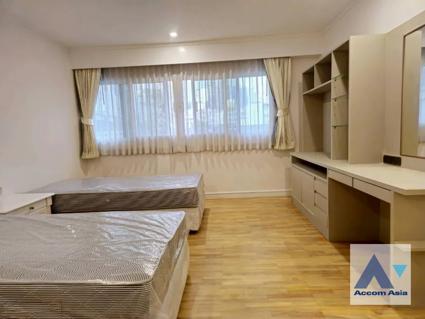 5  3 br Apartment For Rent in Sukhumvit ,Bangkok BTS Asok - MRT Sukhumvit at A Classic Style AA45191