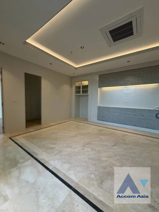 Penthouse, Pet friendly apartment for rent in Sukhumvit at Your Living Lifestyle, Bangkok Code AA45196