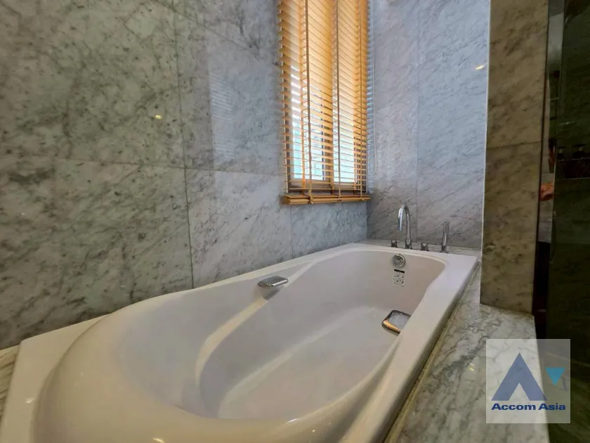 8  4 br Townhouse for rent and sale in Sukhumvit ,Bangkok BTS Thong Lo at 749 Residence AA45228
