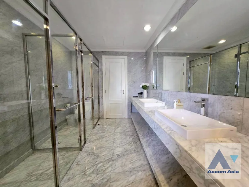 9  4 br Townhouse for rent and sale in Sukhumvit ,Bangkok BTS Thong Lo at 749 Residence AA45228