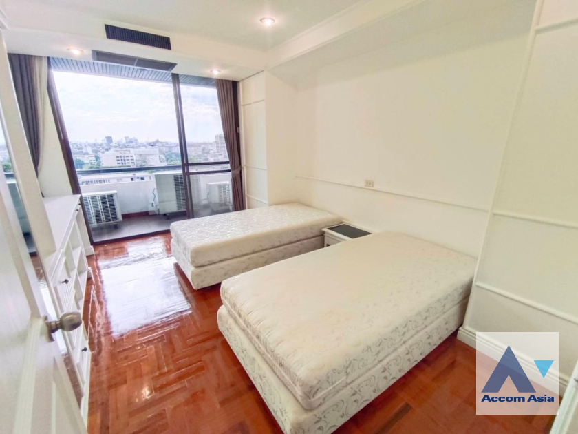 10  3 br Apartment For Rent in Phaholyothin ,Bangkok BTS Ari at Simply Delightful - Convenient AA45235