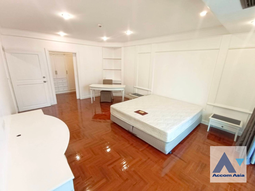 7  3 br Apartment For Rent in Phaholyothin ,Bangkok BTS Ari at Simply Delightful - Convenient AA45235
