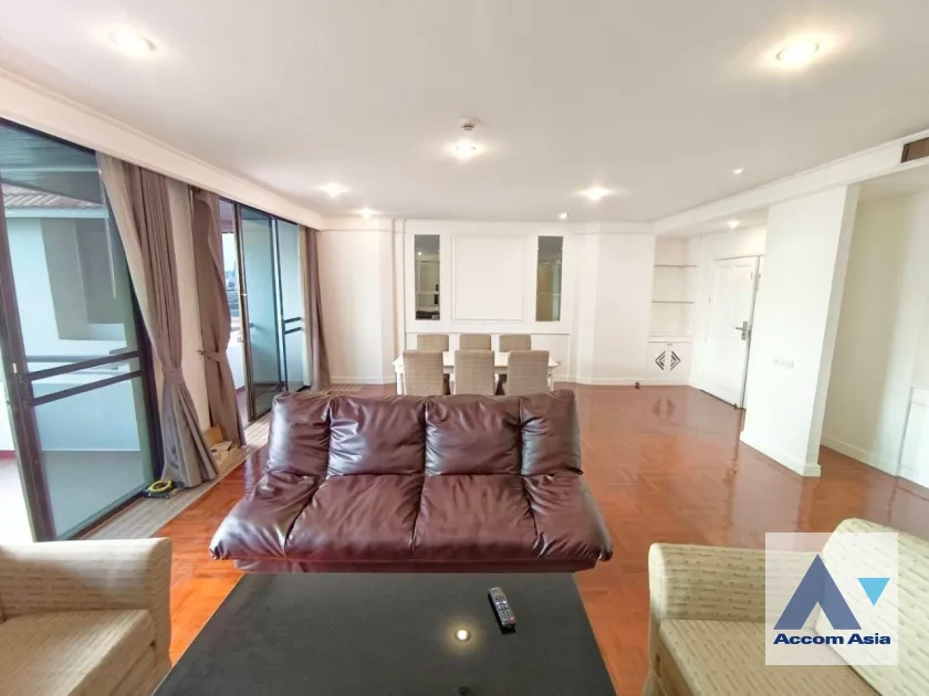  1  3 br Apartment For Rent in Phaholyothin ,Bangkok BTS Ari at Simply Delightful - Convenient AA45235