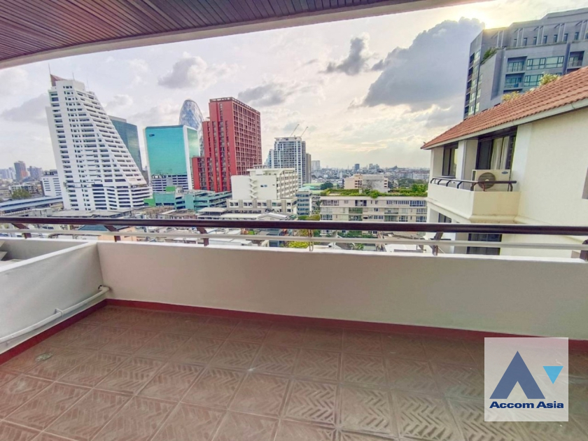 17  3 br Apartment For Rent in Phaholyothin ,Bangkok BTS Ari at Simply Delightful - Convenient AA45235