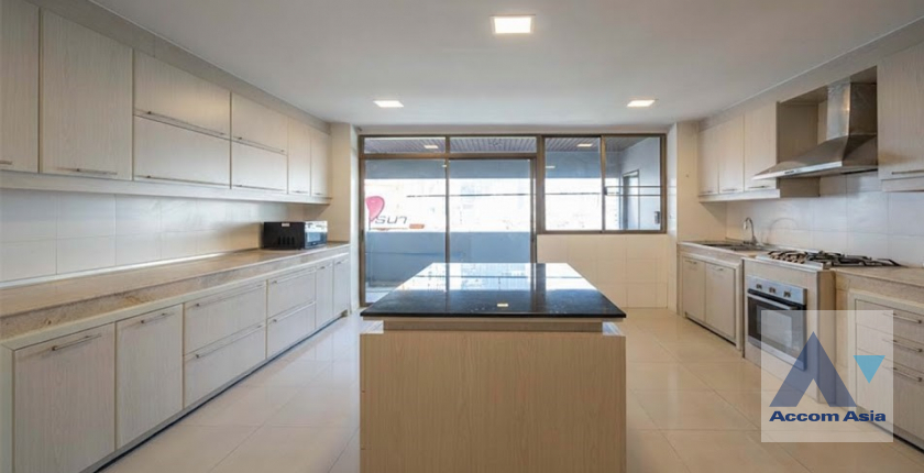 4  3 br Apartment for rent and sale in Sukhumvit ,Bangkok BTS Phrom Phong at Luxury fully serviced AA45247