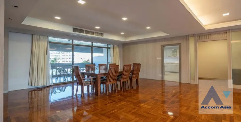 unit 3 Bedrooms  Apartment For Rent & Sale in Sukhumvit, Bangkok  near BTS Phrom Phong (AA45247)
