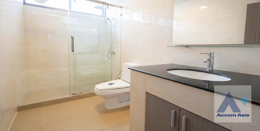 8  3 br Apartment for rent and sale in Sukhumvit ,Bangkok BTS Phrom Phong at Luxury fully serviced AA45247