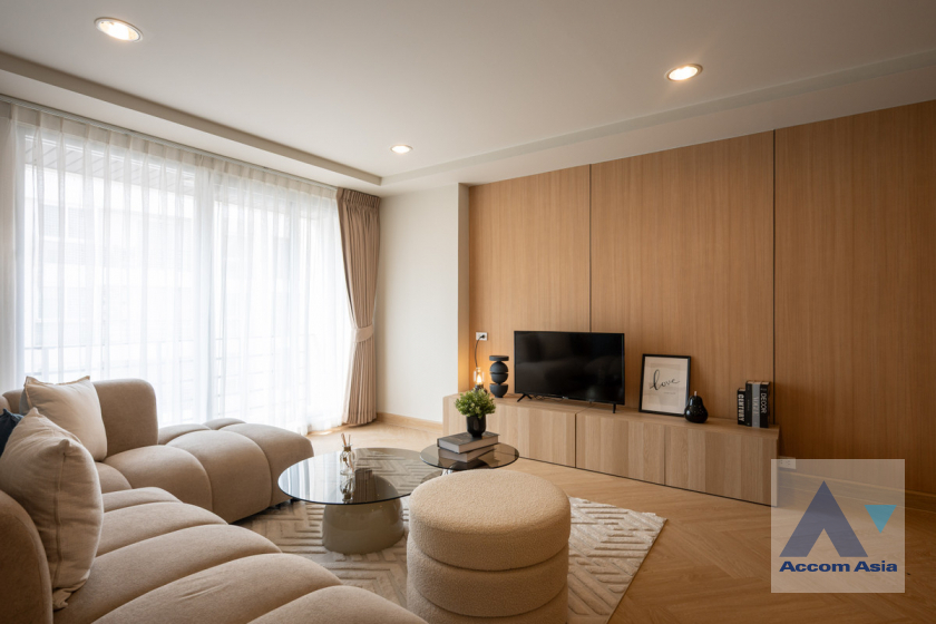 6  3 br Condominium For Sale in Rama 3 ,Bangkok BTS Chong Nonsi - MRT Lumphini at Resorta Yen-Akat AA45267