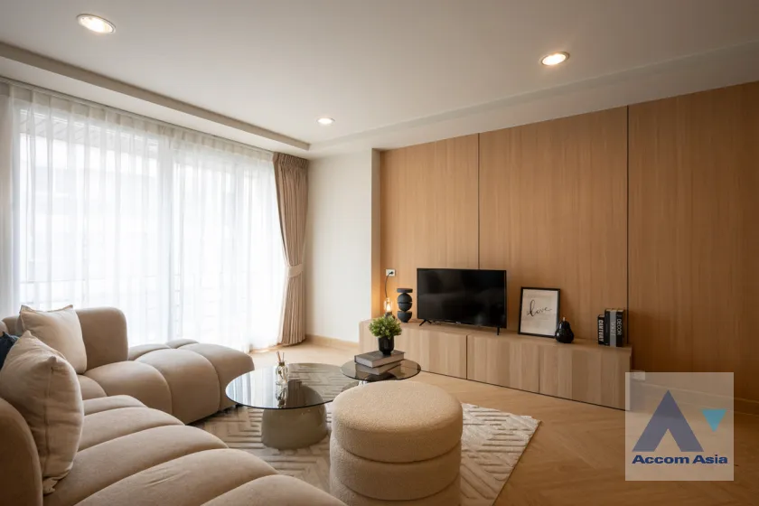 6  3 br Condominium For Sale in Rama 3 ,Bangkok BTS Chong Nonsi - MRT Lumphini at Resorta Yen-Akat AA45267