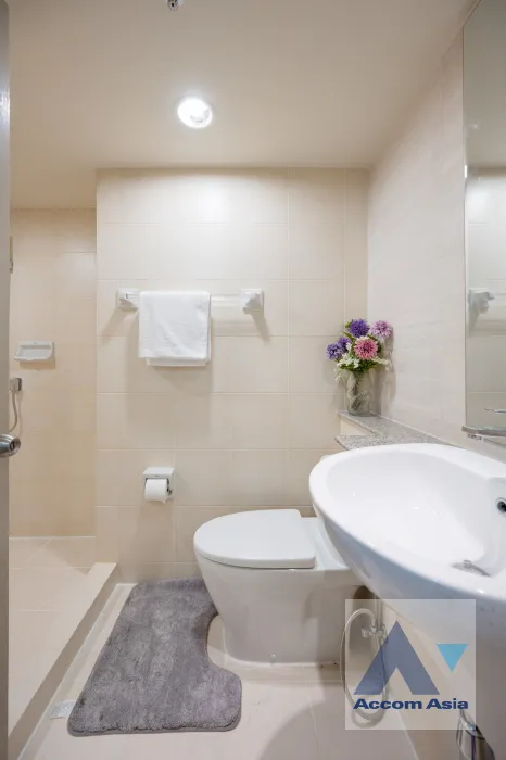 24  3 br Condominium For Sale in Rama 3 ,Bangkok BTS Chong Nonsi - MRT Lumphini at Resorta Yen-Akat AA45267