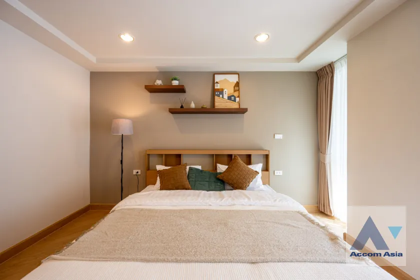 13  3 br Condominium For Sale in Rama 3 ,Bangkok BTS Chong Nonsi - MRT Lumphini at Resorta Yen-Akat AA45267