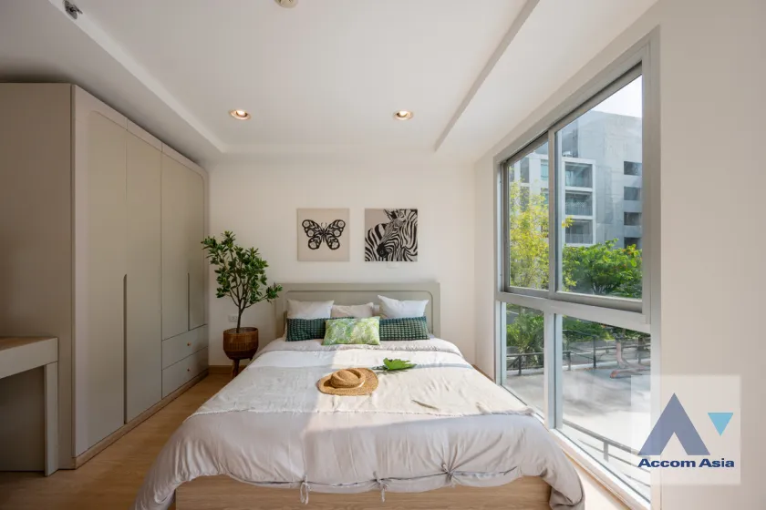 11  3 br Condominium For Sale in Rama 3 ,Bangkok BTS Chong Nonsi - MRT Lumphini at Resorta Yen-Akat AA45273