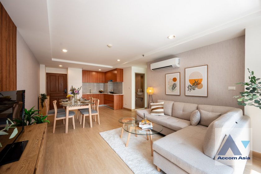  2  3 br Condominium For Sale in Rama 3 ,Bangkok BTS Chong Nonsi - MRT Lumphini at Resorta Yen-Akat AA45273