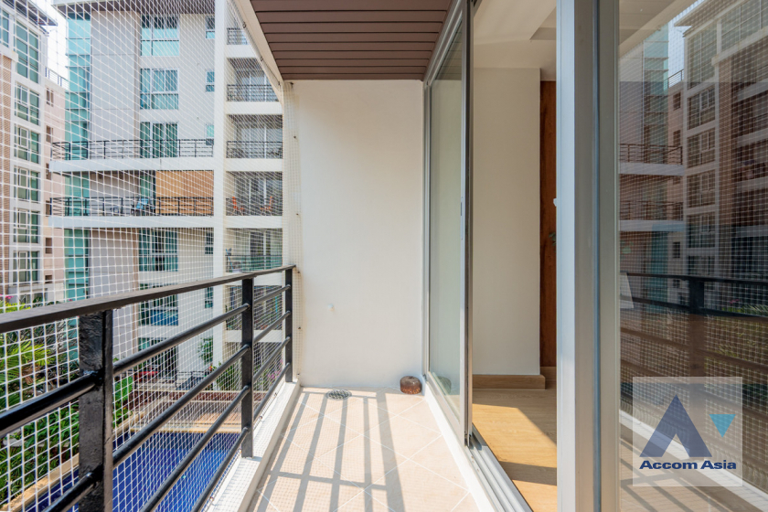 27  3 br Condominium For Sale in Rama 3 ,Bangkok BTS Chong Nonsi - MRT Lumphini at Resorta Yen-Akat AA45273