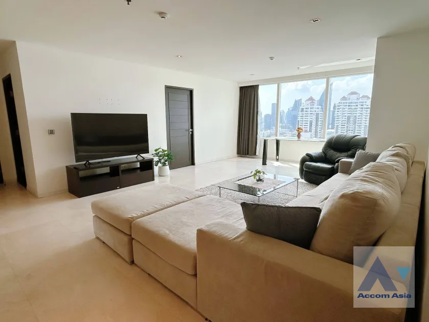 unit 3 Bedrooms  Condominium For Rent in Sukhumvit, Bangkok  near BTS Thong Lo (AA45302)