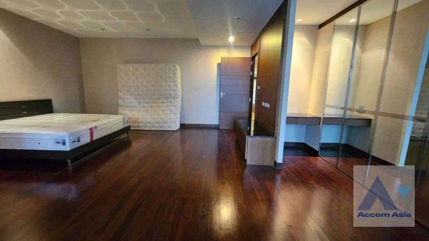 13  2 br Apartment For Rent in Sathorn ,Bangkok BRT Thanon Chan at Low Rise Residence AA45308
